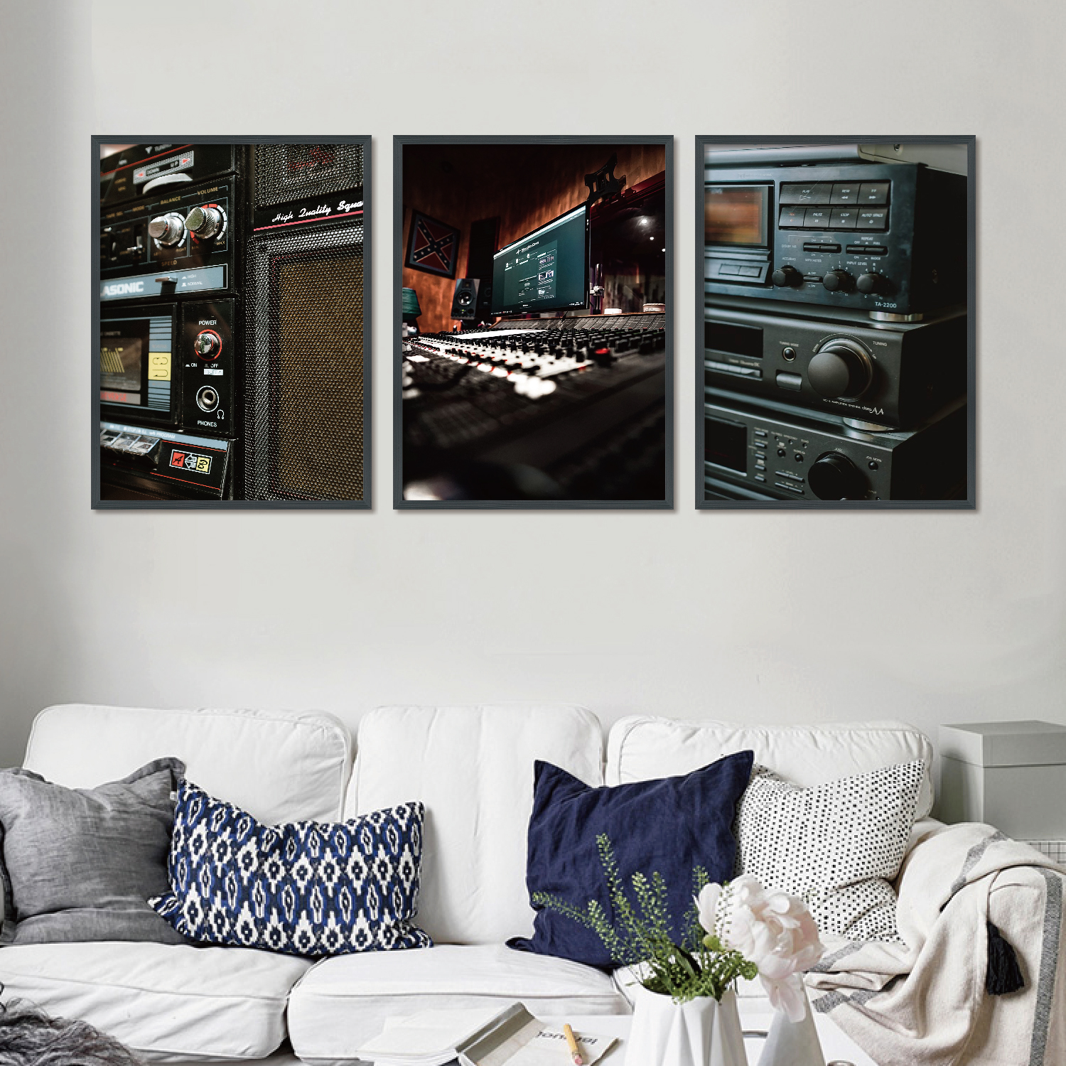 Three decorative Paintings (Vintage Radio)